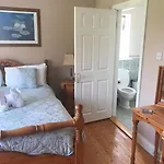 Farm House. * Killarney