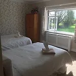 Farm House. * Killarney